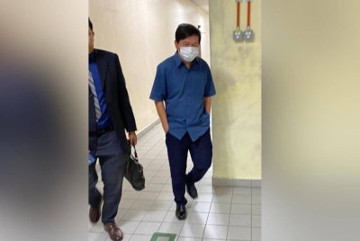 Tertuduh mengaku tidak bersalah terhadap dua pertuduhan menyalahguna wang insentif Penjana berjumlah RM32,000 di Mahkamah Sesyen Khas Rasuah Butterworth pada Rabu.