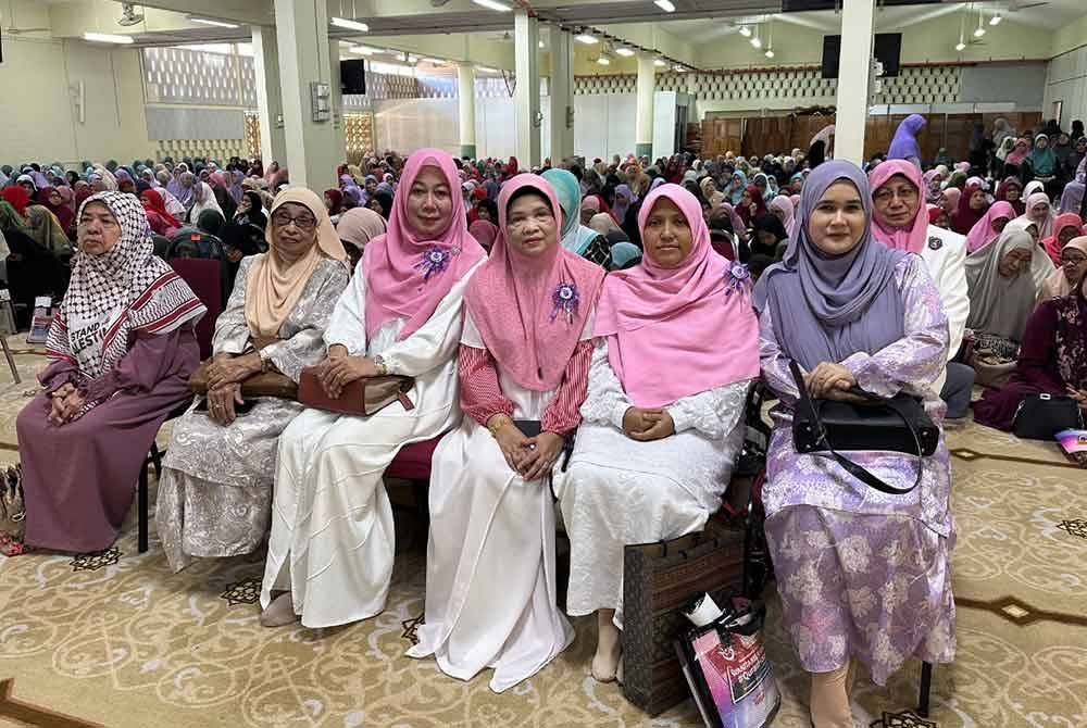 Barisan Ahli Jawatankuasa yang menjayakan Program Wanita Kelantan #QuranHour.