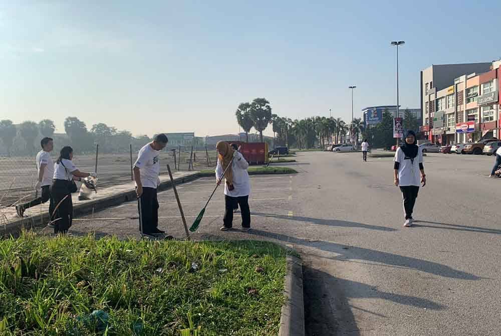 Antara peserta yang hadir pada Earth’s Warrior Day bersama Komuniti GM Klang di GM Klang pada 28 September 2024.