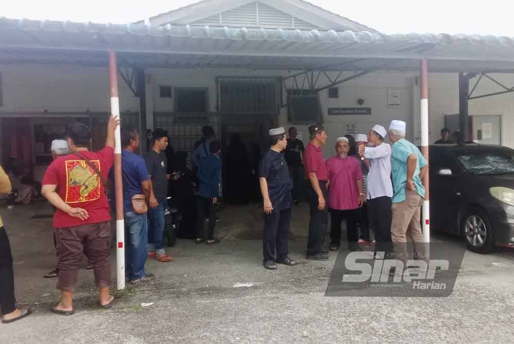 Suasana di pekarangan Unit Forensik HTAN Kuala Pilah.