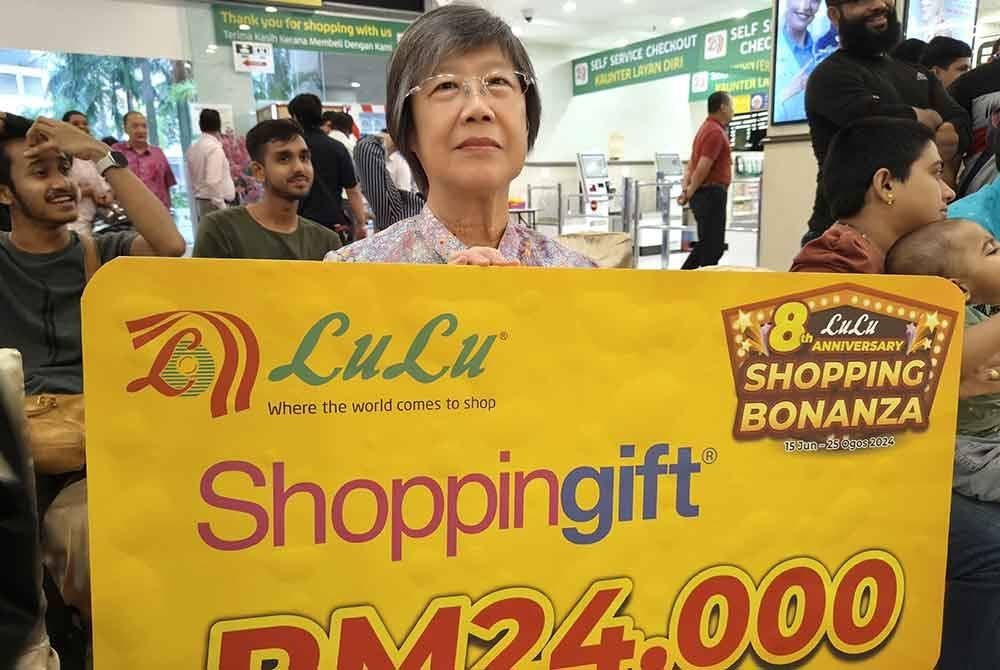 Chin Choo menang hadiah utama baucar beli-belah di LuLu Hypermarket bernilai RM24,000.