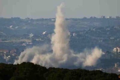 Serangan udara tentera Israel ke atas sebuah penempatan di selatan Lubnan pada Ahad. Gambar Reuters