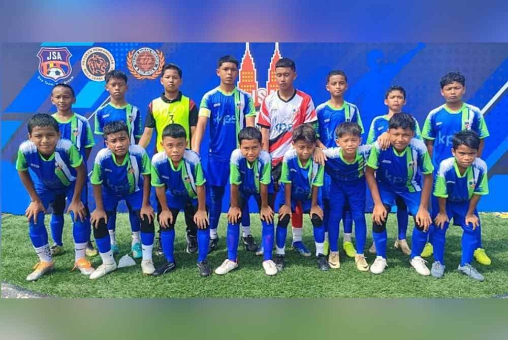 Skuad Bawah 12 tahun SK Seksyen 20, Shah Alam yang menggalas cabaran dalam Piala Raja Muda Selangor 2024.