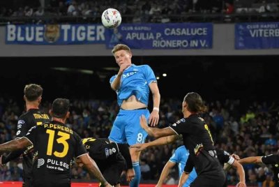 McTominay (tengah) setakat ini beraksi cemerlang bersama Napoli. Foto Agensi