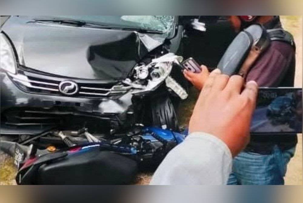 Gambar kejadian kemalangan di Jalan Kuala Lumpur - Ipoh, Serendah, di sini, tular di media sosial.