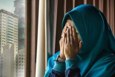 Mangsa diarah memasukkan wang berjumlah RM5,000 dan diminta memindahkan wang dari akaun Tabung Haji milik pengadu sebanyak RM201,900.00 ke dalam akaun bank yang baru dibuka tersebut. Gambar hiasan