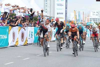 Malucelli muncul juara peringkat ketujuh dari Miri ke Bintulu. Foto LTdL