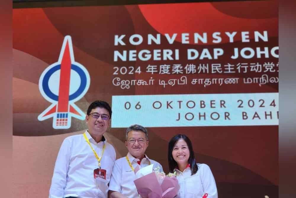 Nie Ching (kanan) sah menerajui DAP Johor menggantikan Chin Tong (tengah).