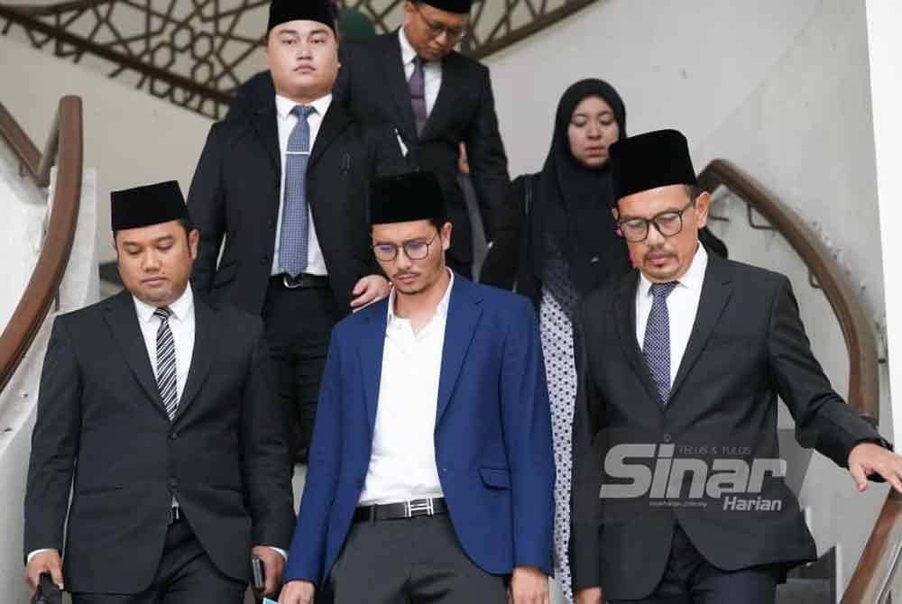 Fattah Amin hadir ke Mahkamah Rendah Syariah Petaling, Subang Bestari pada Isnin bagi prosiding kes cerainya terhadap Fazura. Foto Sinar Harian ROSLI TALIB