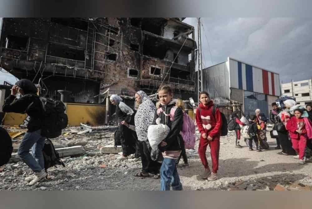 Tahap kebimbangan dan trauma dalam kalangan penduduk Gaza kini mencapai tahap yang membimbangkan, seiring dengan keterbatasan akses perkhidmatan kesihatan dan rawatan Foto Agensi