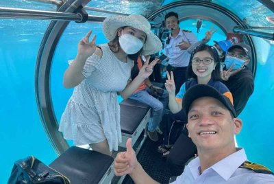 Kerajaan Vietnam melanjutkan projek perintis perkhidmatan kapal selam di Teluk Nha Trang sehingga Mac tahun depan, susulan kejayaannya sebelum ini. - Foto: Agensi