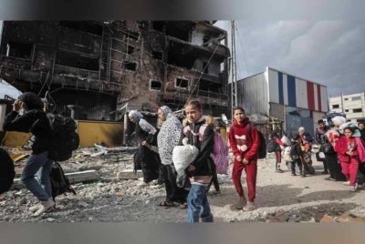 Tahap kebimbangan dan trauma dalam kalangan penduduk Gaza kini mencapai tahap yang membimbangkan, seiring dengan keterbatasan akses perkhidmatan kesihatan dan rawatan Foto Agensi