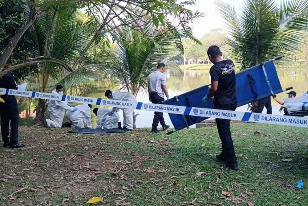 Mayat seorang lelaki ditemukan terapung di Tasik Kota Kemuning, Seksyen 31, di sini pada Rabu.