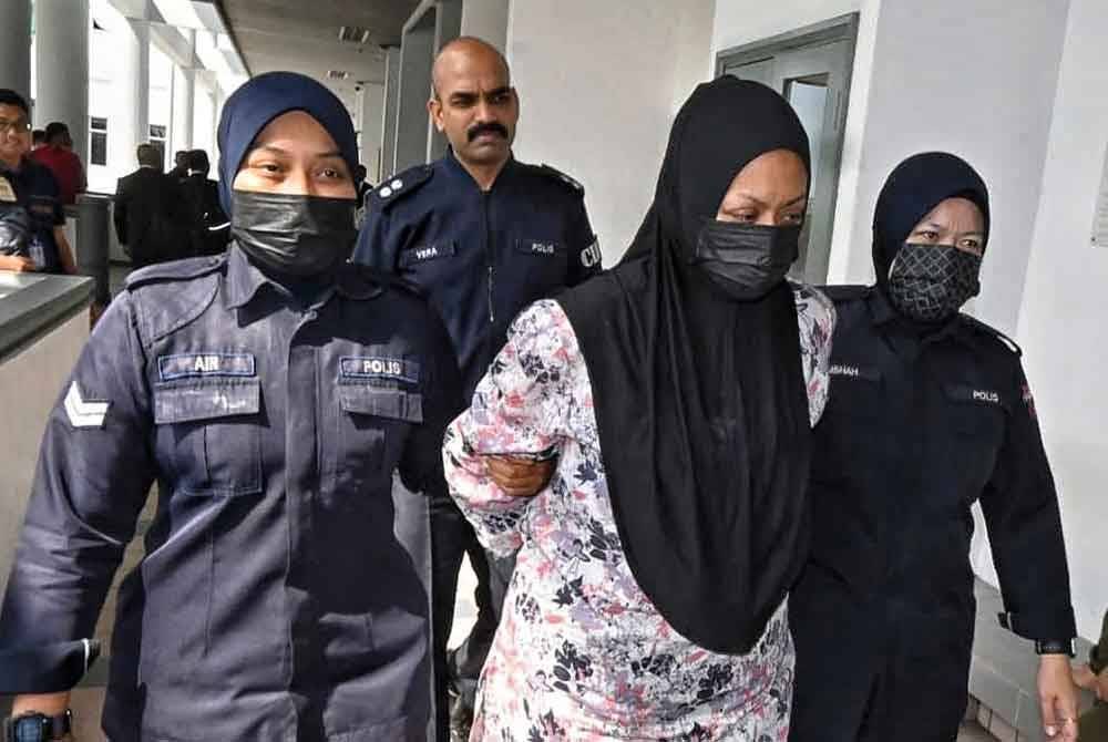 Nurfateha (tengah) mengaku tidak bersalah di Mahkamah Sesyen dan Majistret pada Rabu.