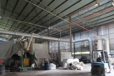 Sebuah premis memproses getah terpakai di Kulim dikenakan tindakan penahanan operasi kelengkapan pada Selasa.