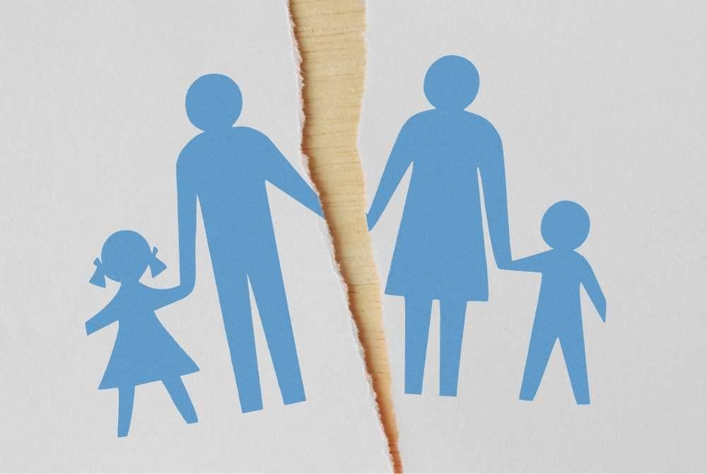 SEORANG lelaki tidak boleh mengahwini kakak atau ibu saudara isterinya melainkan selepas habis idah talak raj’ie isterinya. -Foto: Canva