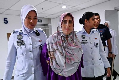 Wanita yang merempuh dua motosikal hingga menyebabkan kematian tiga pelajar UiTM Dungun, direman empat hari bermula Khamis. Foto Bernama