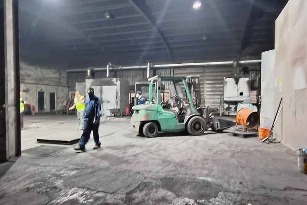 Sebuah premis diberikan notis arahan hasil pemeriksaan yang dilakukan pada Khamis.