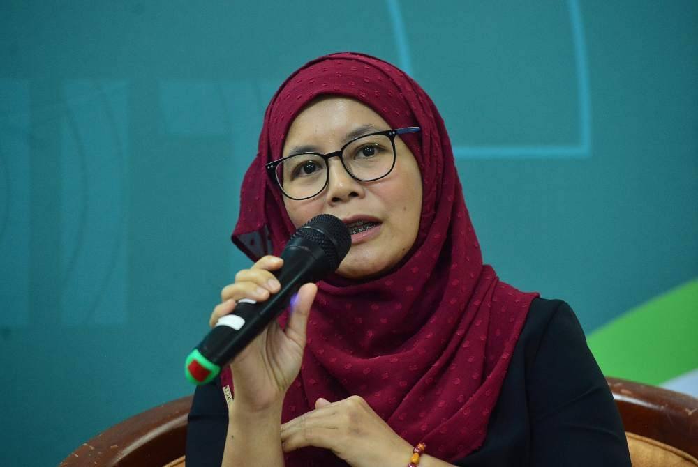 Profesor Madya Dr Norhayati Abdullah.