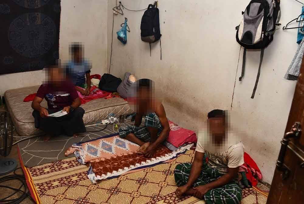 PATI ditahan di sebuah kediaman di Ketereh. Foto JIM Kelantan