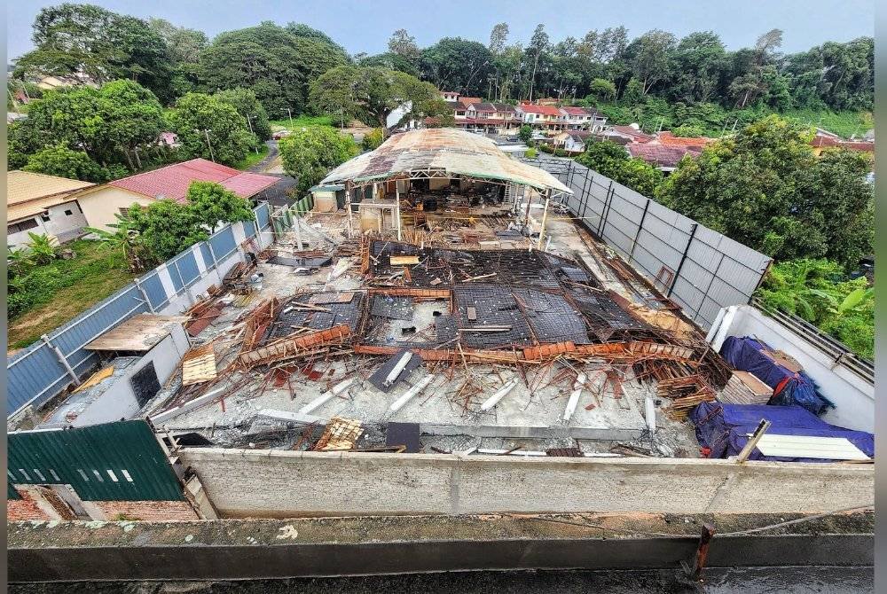 Kawasan pembinaan bangunan yang dilakukan secara haram hingga meragut nyawa pekerja binaan pada Jumaat.