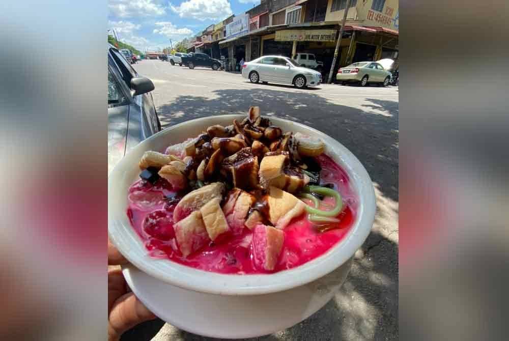 Antara menu segar di gerai Rafika Fitri.