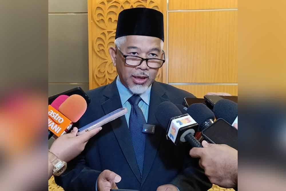 Abdul Halim ditemui pada Seminar Pendidikan Fatwa Kontemporari Sempena Sambutan Maulidur Rasul SAW Peringkat Negeri di (MITC) Ayer Keroh pada Isnin.