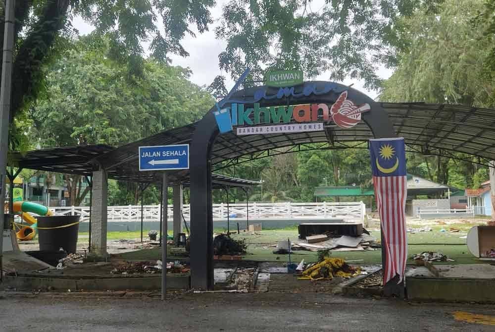 Keadaan medan selera Ikhwan di Bandar Country Homes Rawang.