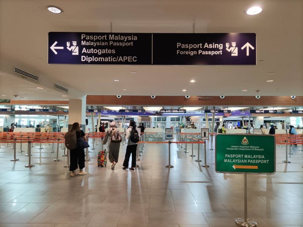 JIM juga akan menggalakkan penggunaan teknologi dan pemantauan melalui proses pemasangan CCTV dilengkapi visual dan audio di lokasi-lokasi strategik. - Gambar hiasan