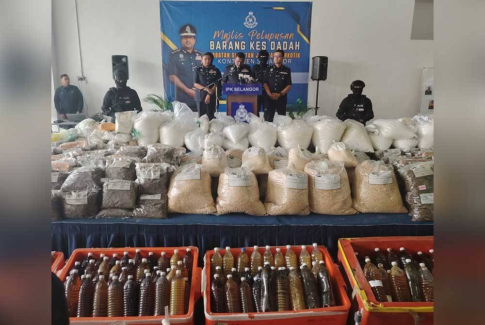 Pelbagai jenis dadah RM131.71 juta dilupuskan pada Khamis.