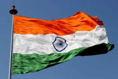 Hampir 4.92 juta penjawat awam India pada Rabu menerima kenaikan gaji sebanyak tiga peratus melalui elaun sara hidup (DA) sebagai pampasan terhadap kenaikan harga barang.