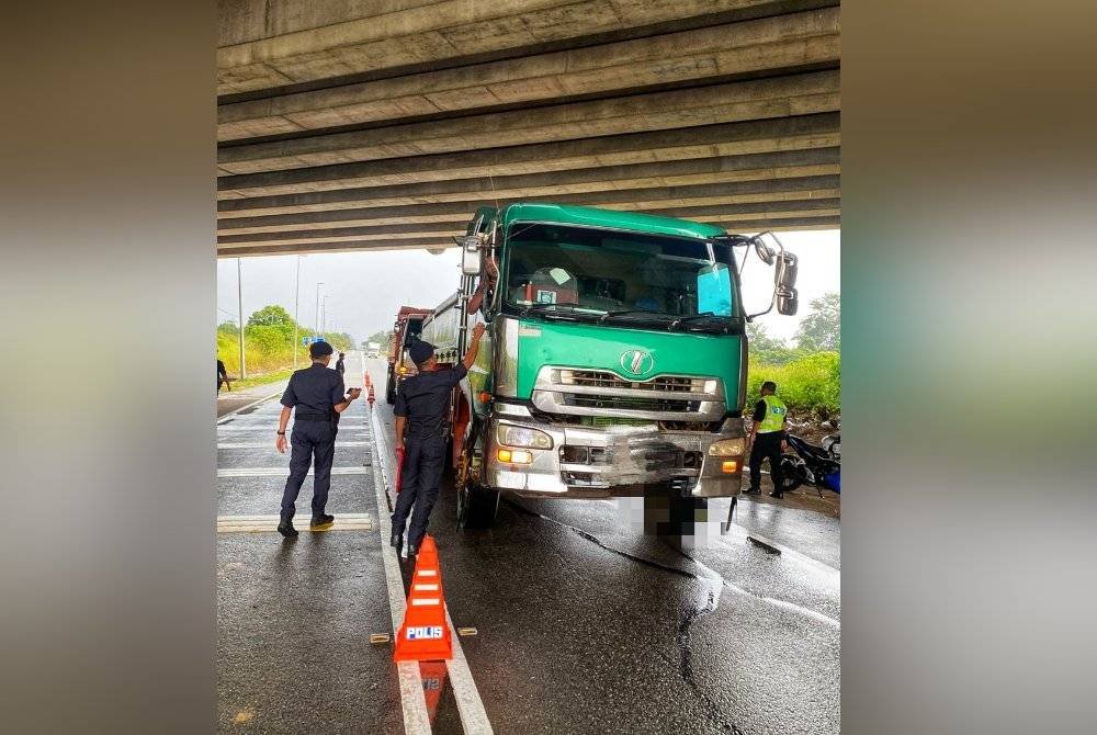 Sebanyak 29 saman dikeluarkan atas pelbagai kesalahan menerusi operasi tersebut. Foto ihsan PDRM