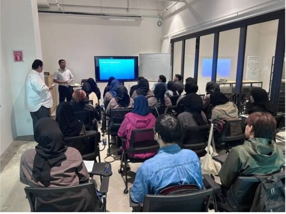 Barista Gigi Coffee menerima latihan rasmi program SLDN.