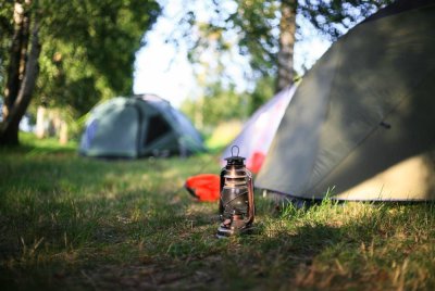 Aktiviti perkhemahan atau camping dalam kalangan masyarakat kita kini sudah menjadi satu trend. Foto hiasan