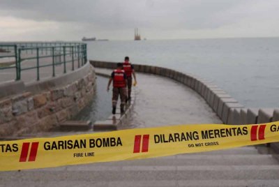 Bomba akan memasang pita kuning di kawasan tersebut setiap kali berlaku air pasang besar untuk mengelakkan kejadian tidak diingini berlaku.