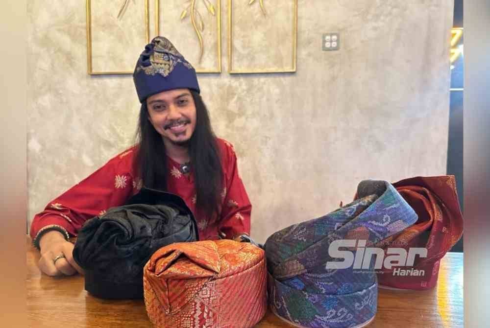 Antara koleksi yang dihasilkan Mohamad Edry Sham.