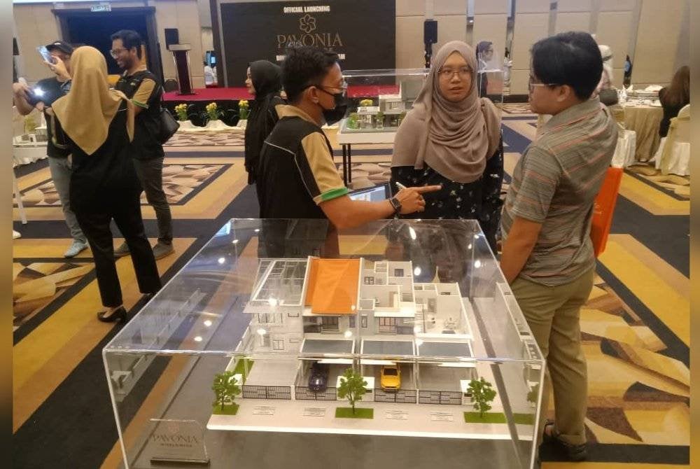 Ruang pameran disediakan kepada pembeli.