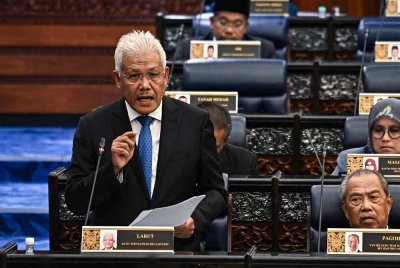 Hamzah ketika sesi perbahasan Belanjawan 2025 di Dewan Rakyat pada Isnin.