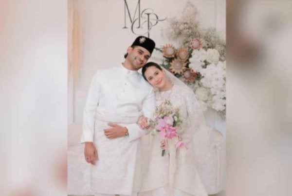 Pevita Pearce sah sebagai isteri dan diraikan dalam satu majlis resepsi pernikahannya dengan Mirzan Meer.