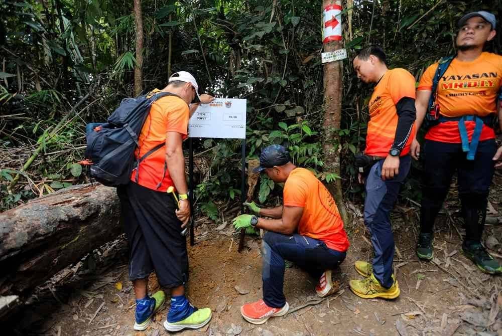 Sebanyak sembilan papan tanda baharu dipasang sepanjang laluan pendakian Bukit Kutu, Selangor.