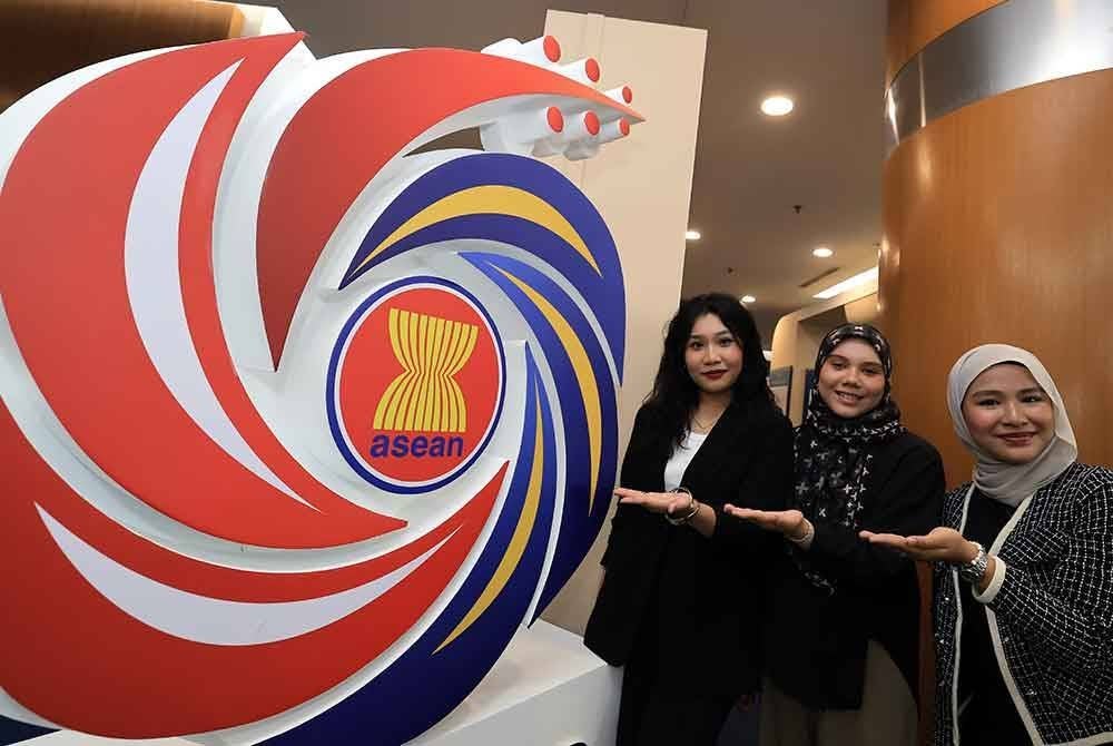 Kementerian Luar Negeri hari ini melancarkan Logo dan Tema ASEAN 2025 di Wisma Putra. Foto Bernama