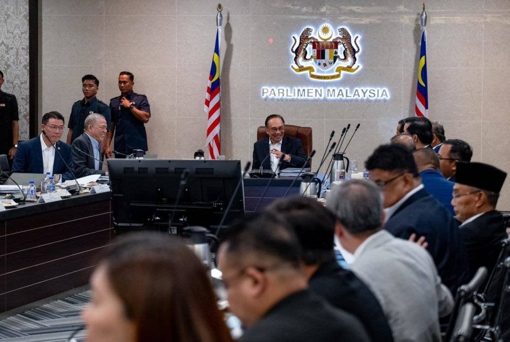 Anwar mempengerusikan Mesyuarat Majlis Perancang Fizikal Negara ke-46 pada Rabu.