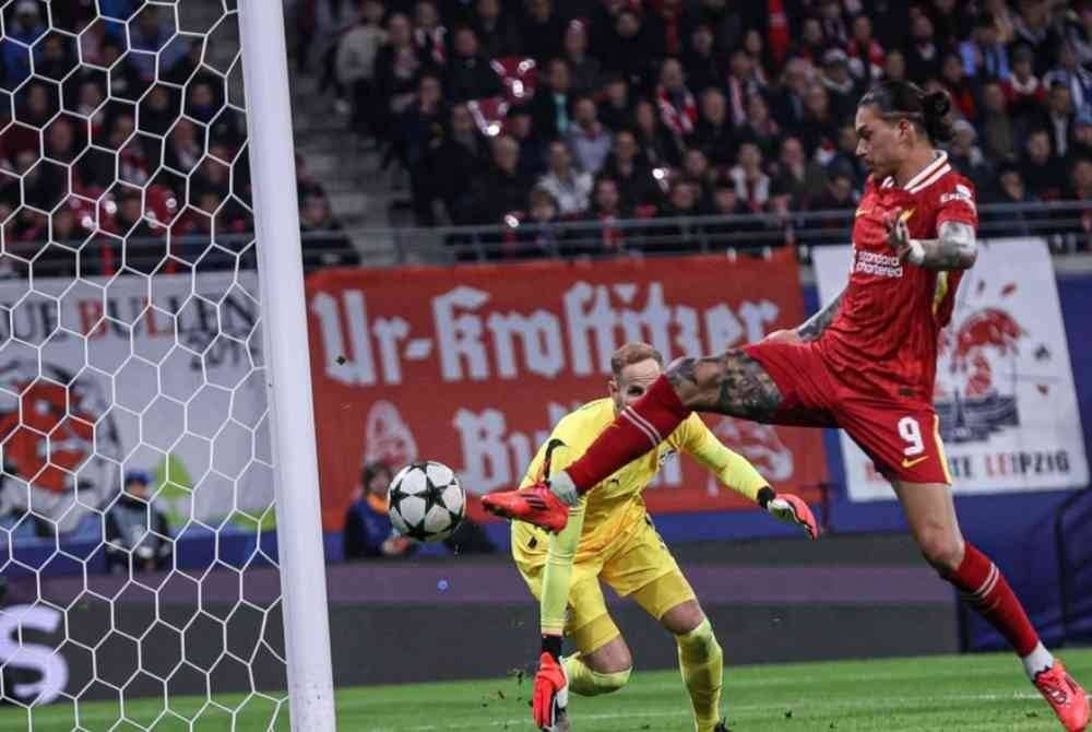 Nunez tenang menghadiahkan tiga mata buat Liverpool di Leipzig. Foto Agensi