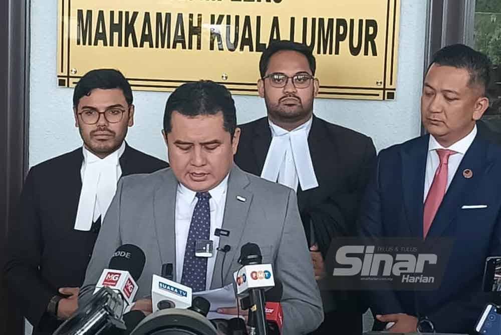 Mohamad Nizar berkata, tidak adil sekiranya kesalahan itu dipertanggungjawabkan ke atas bahu bapanya, bagi perkara yang tidak beliau mulakan atau sengaja benarkan. FOTO SINAR HARIAN