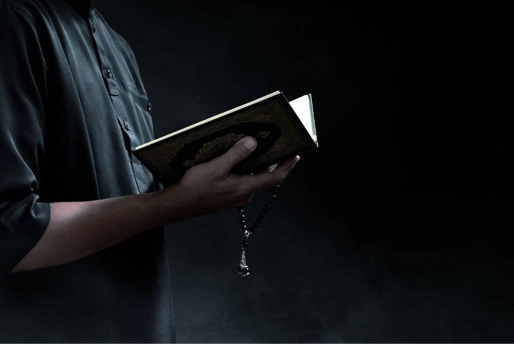 
PENYEBARAN kisah israiliyyat turut berpunca dari kitab tafsir al-Quran. Foto CANVA