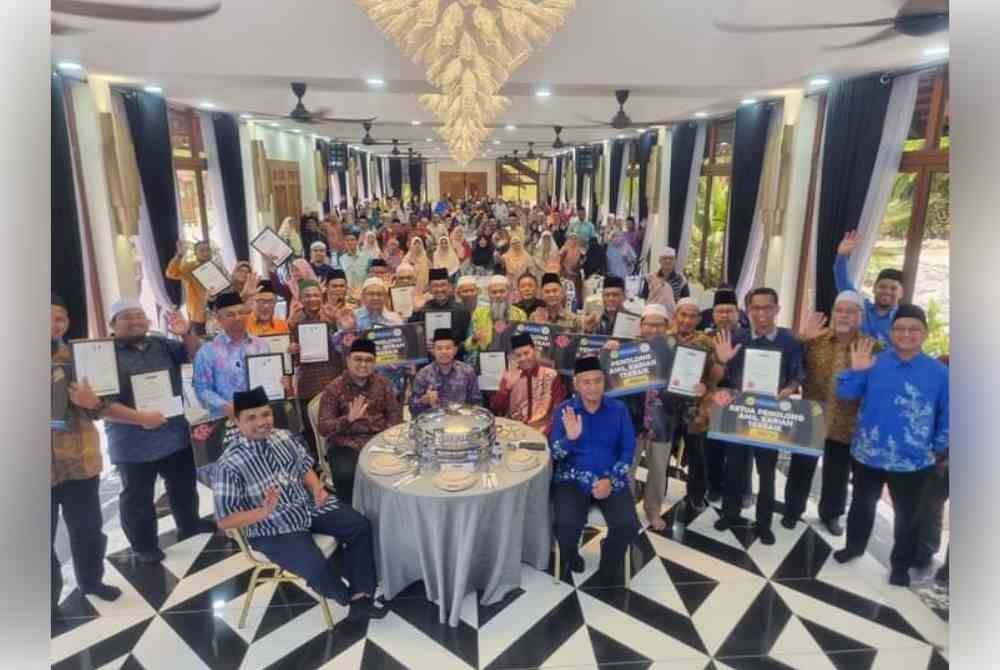 LZS menghargai komitmen dan sumbangan penolong amil dalam memudahkan pengeluar zakat serta menyantuni golongan asnaf.