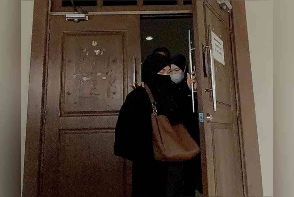 Tertuduh dikenakan denda RM4,000 namun sekiranya gagal membayar denda, dia boleh dipenjara sehingga sembilan bulan.