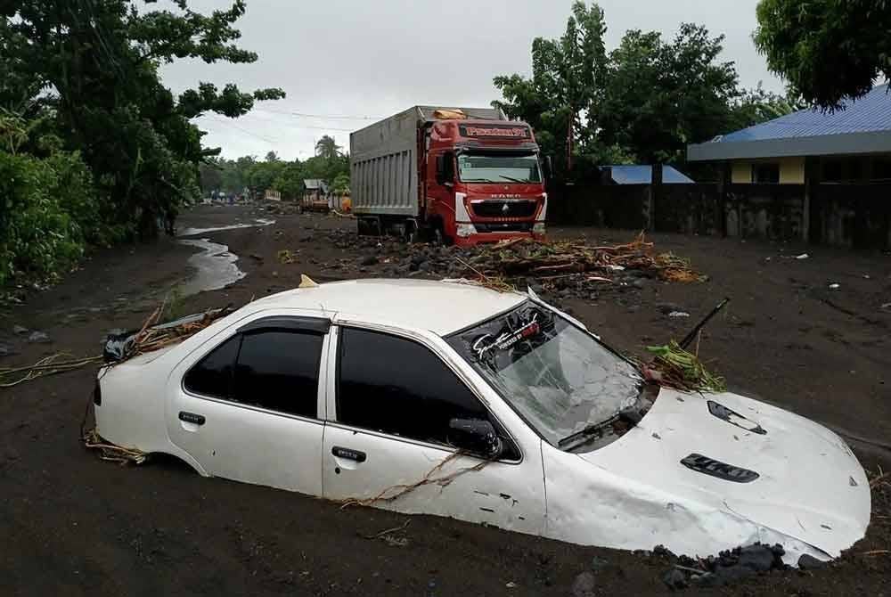 Trami, taufan ke-11 yang melanda Filipina tahun ini, melintasi pulau utama Luzon, menyebabkan kemusnahan besar dengan banjir dan tanah runtuh yang dahsyat di Wilayah Bicol dan Calabarzon.
