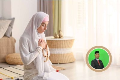 BERZIKIR dapat mengekalkan hubungan rohani dengan Sang Pencipta dan meraih ketenangan dalam kehidupan yang sibuk. -Foto: CANVA/ Gambar kecil: USTAZ MOHD RIDWAN