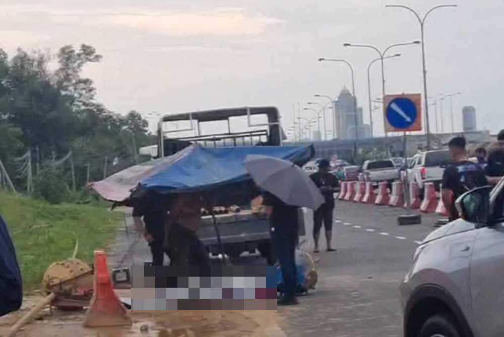 Pekerja pemasangan paip maut akibat terkena serpihan besi gerudi di tepi Jalan Sulaman, Kota Kinabalu pada Sabtu